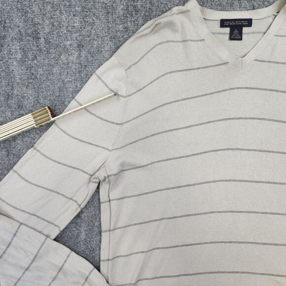 Banana Republic Sweater Mens XL Gray Striped Silk Cashmere Blend V Neck Preppy - Picture 14 of 16